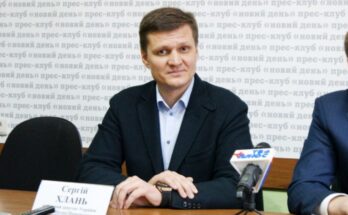 Голова фракції “ЄС” в Херсонській облраді не задекларував 50 тисяч доларів