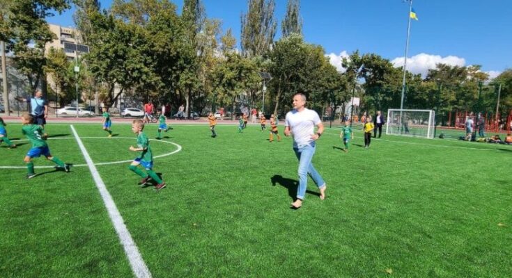 У Херсоні витратять ще 3 мільйони на фіктивну реконструкцію спортмайданчику