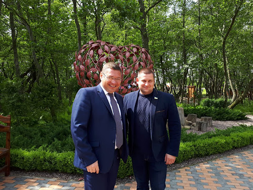 Екс-очільник Олешок дав адвокатам Мангера свідчення проти Євгена Рищука