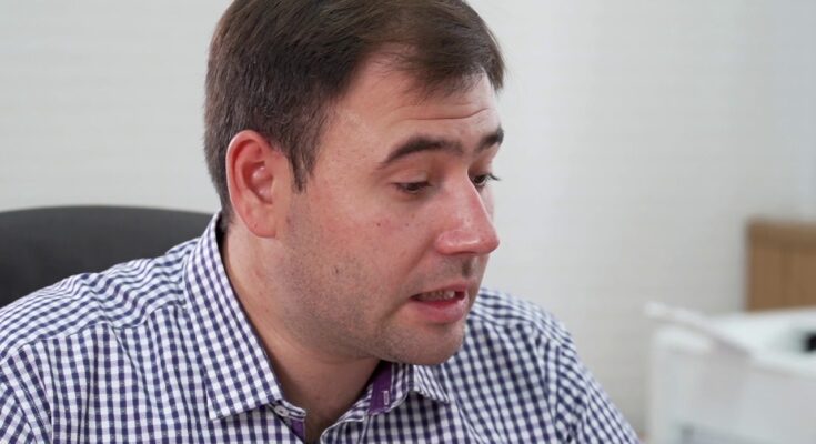 Porsche, квартира та мільйони гривень: у Херсоні депутат подав декларацію